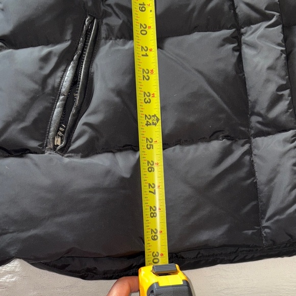 RARE EUC Black Puffer Faux Fur Collar Leather Pocket Trim/Shoulder by COACH - Picture 13 of 16